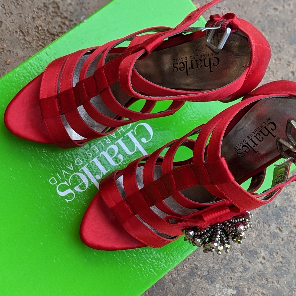 Charles David | red satin glade stilettos heel 5.5 - Picture 2 of 8
